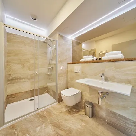 Hotel Hertz Hradec Kralove