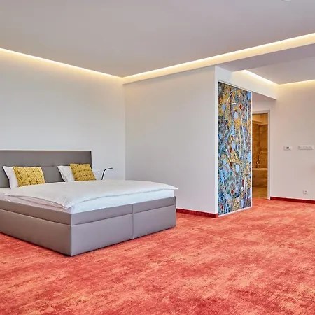 Hotel Hertz *