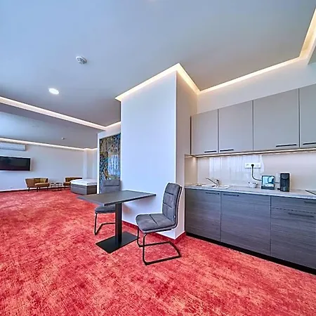 Hertz Hotel