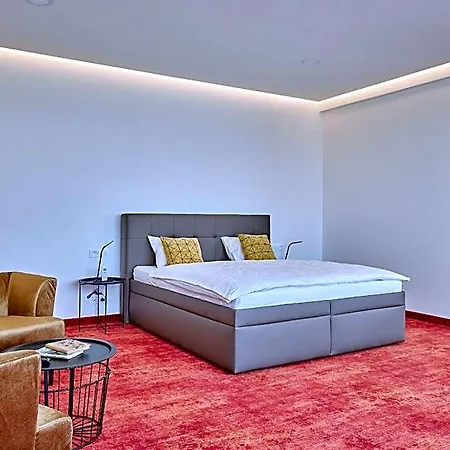 Hotel Hertz *