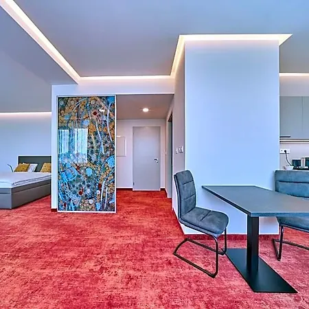 Hotel Hertz *