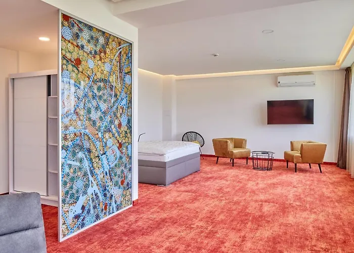 Hertz Hotel *